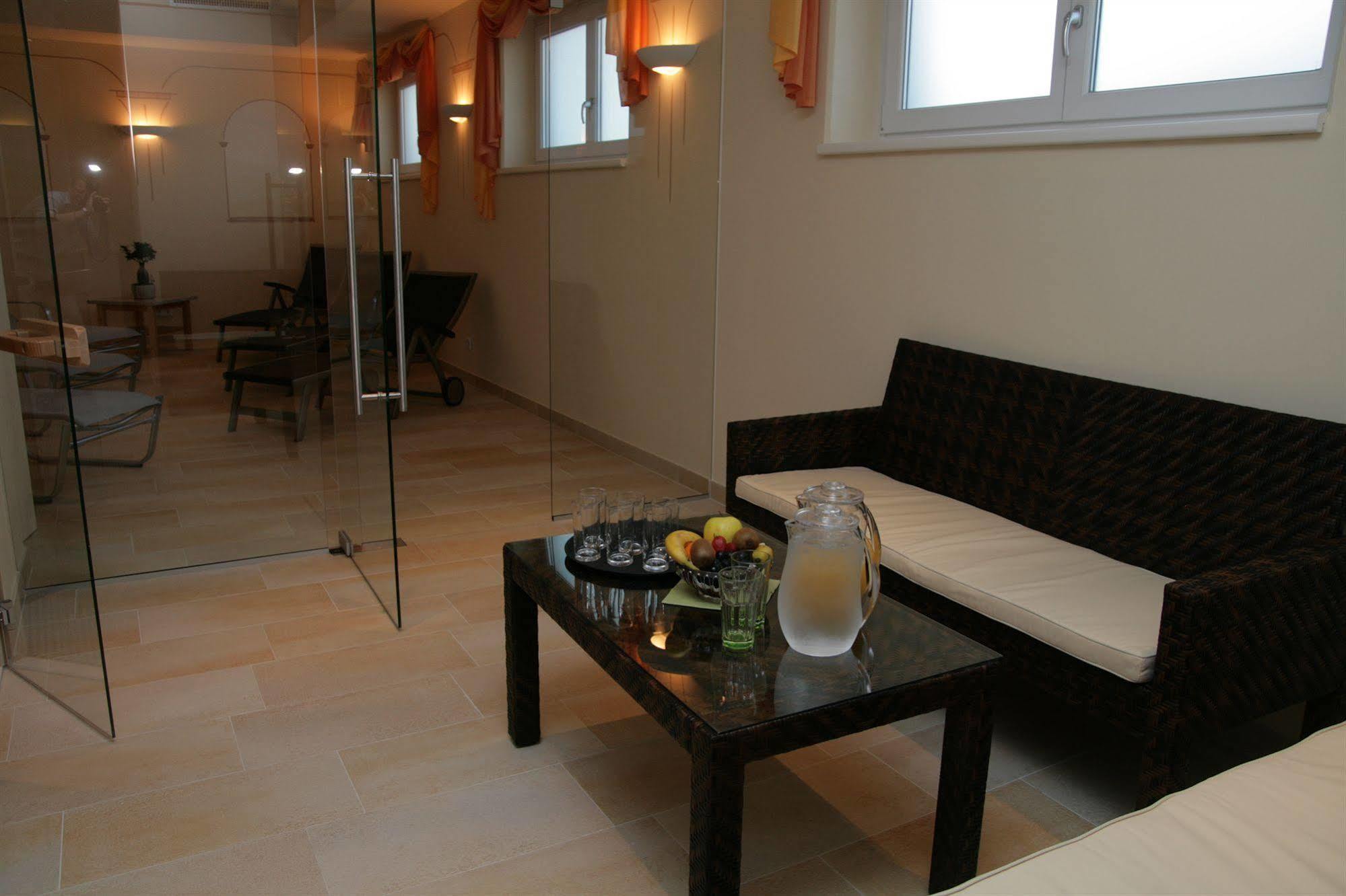 Hotel Roemerhof 툴른 외부 사진